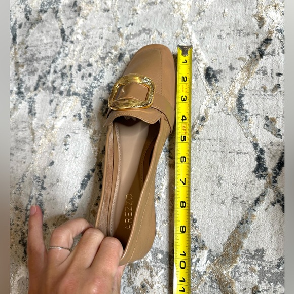 Arezzo women’s tan neutral color leather loafer with large gold buckle accent - Picture 13 of 13